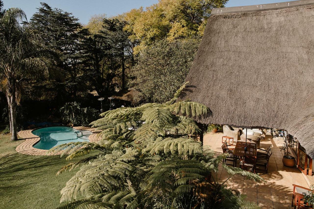 50 On Shepherd Boutique Guest House Сандтон Екстер'єр фото