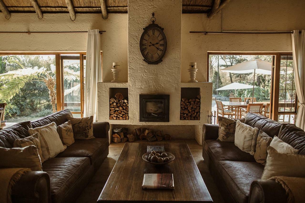 50 On Shepherd Boutique Guest House Сандтон Екстер'єр фото